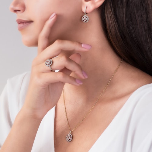 Zawieszka Savicki: dwukolorowe złoto, rubiny, diamenty